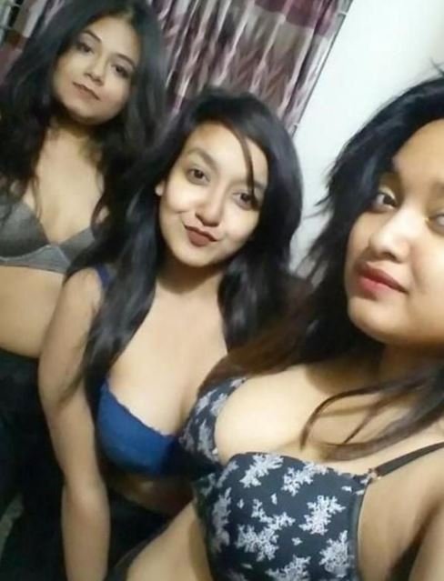 Desh-ki-Beti-Nude-Selfie #cuAkEbuz