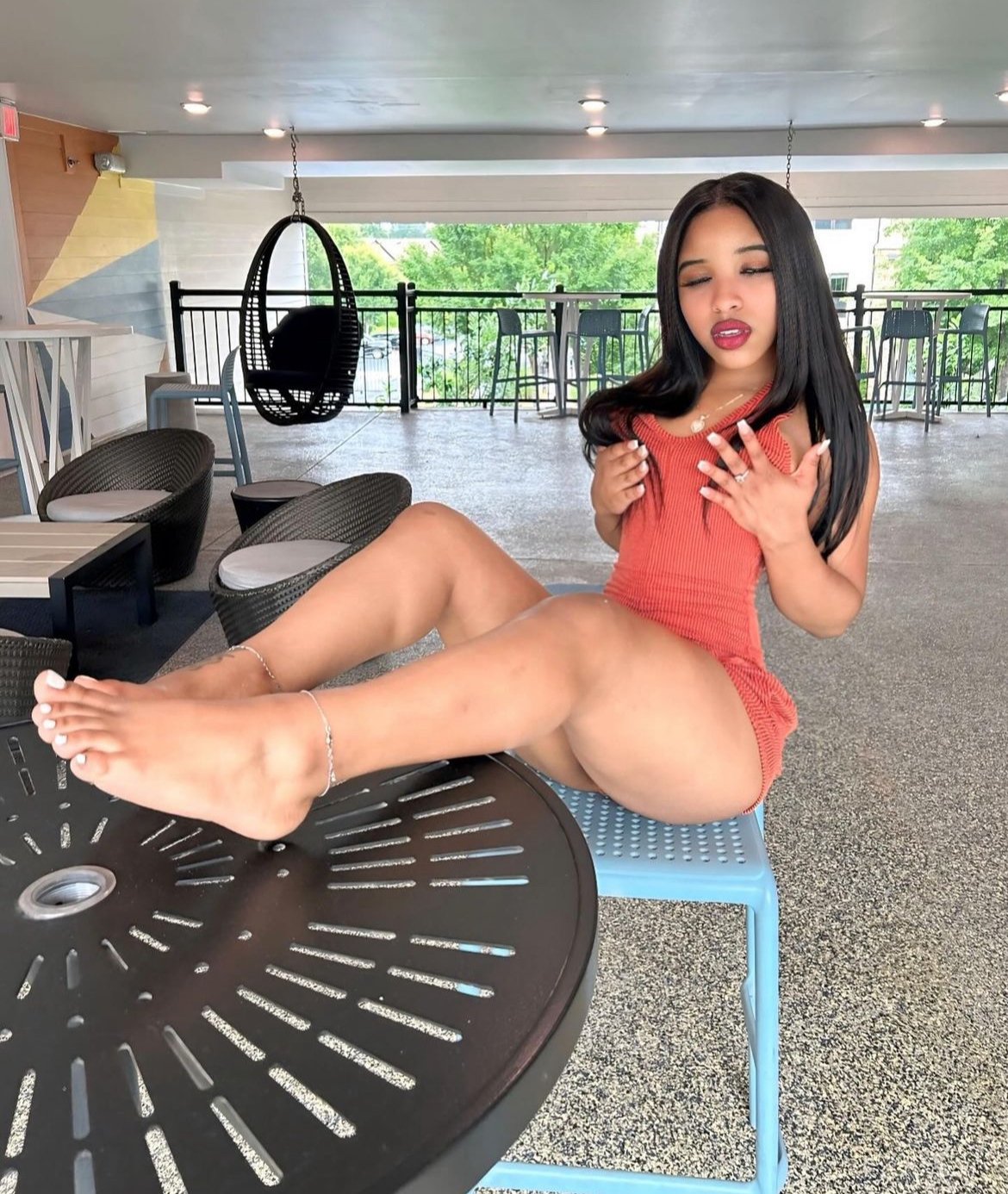 More Randoms #HvZ9dHno