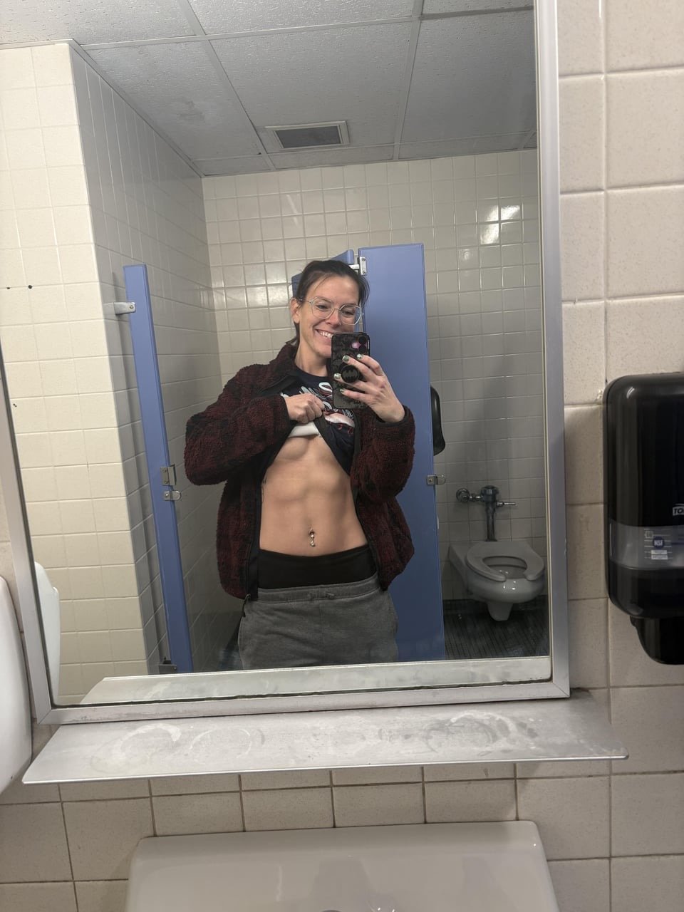 Fit milf showing off #D5XNFJnf