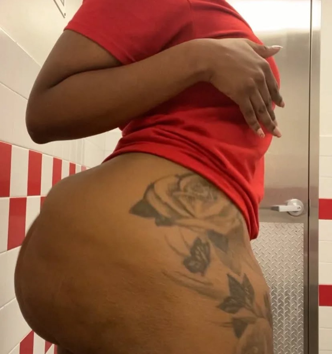 My fav type of woman, a thick Ebony! #3rSJpTgQ
